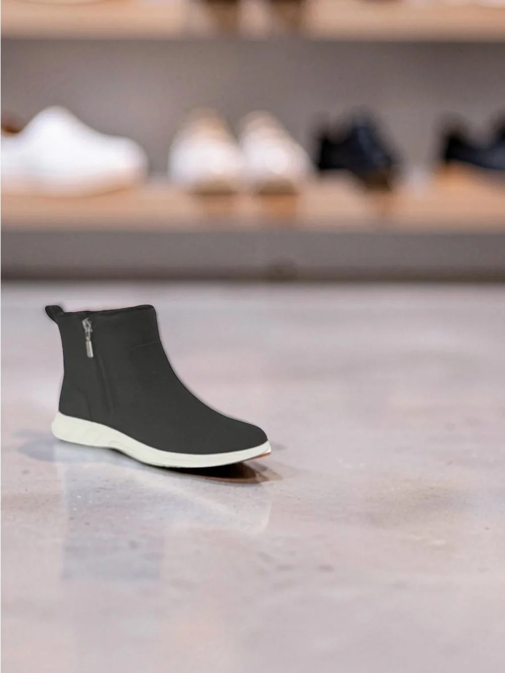 Khombu Sienna Women’s Size 6 Black All Weather Memory Foam Ankle Boots NIB